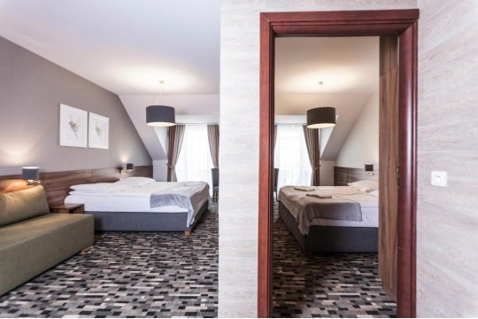 Alcest z widokiem na morze, basenem,