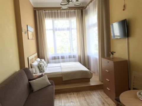 Telimena przy promenadzie i molo