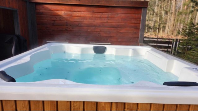 Tleń Lodge - domy całoroczne z jacuzzi w cenie!