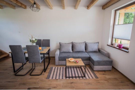 DOMKI RUCHOME PIASKI