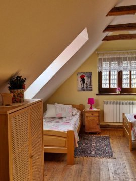 Chata pod Mogielicą komfortowe pokoje z widokiem na Mogielicę 1000m od tras wokół góry Mogielica