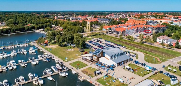 Luksusowy apartament z widokiem na jezioro