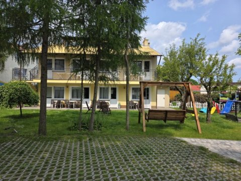 Ostoja – spokojny wypoczynek w zielonej części Jastrzębiej Góry