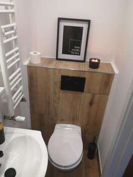 Dom w Sadzie Frydrychówka