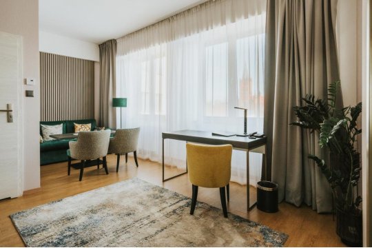 Green Hotel