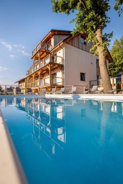 Apartamenty Larice - balia lub sauna sesja gratis ten weekend, morsowanie w basenie