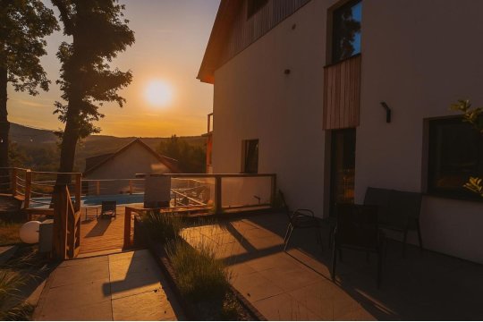 Apartamenty Larice - balia lub sauna sesja gratis ten weekend, morsowanie w basenie