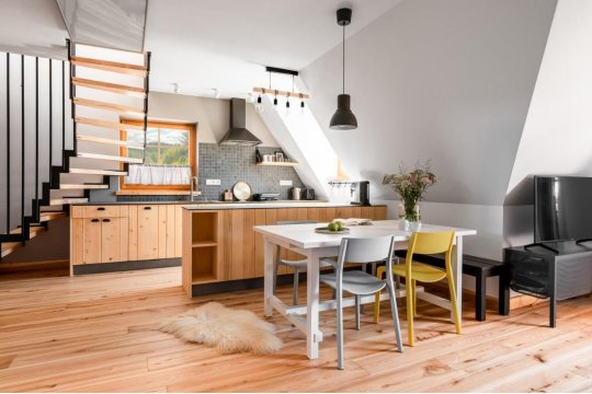 Mountain Base - Dwupoziomowy apartament "Przy lesie I" z prywatnym jacuzzi w Kościelisku