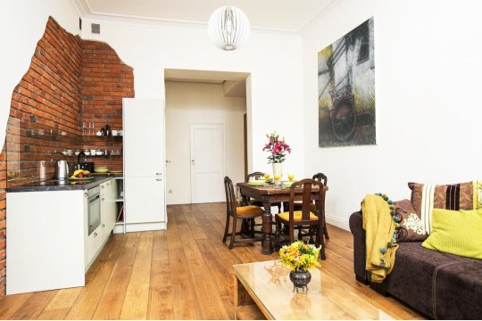 Old Town Brigue Apartment by Otium