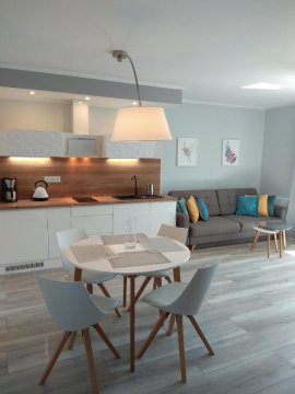 Apartament Cesarski Agnes z oddzielną sypialnią, parking