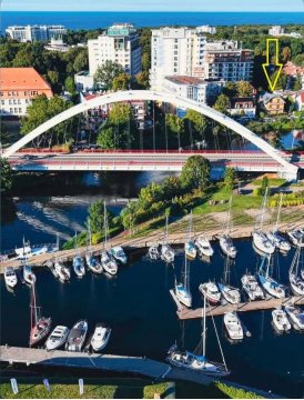 Villa Kapitańska bardzo blisko plaży i latarni morskiej. 