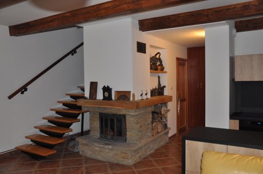 WISŁA-DOM PRZY RZECE