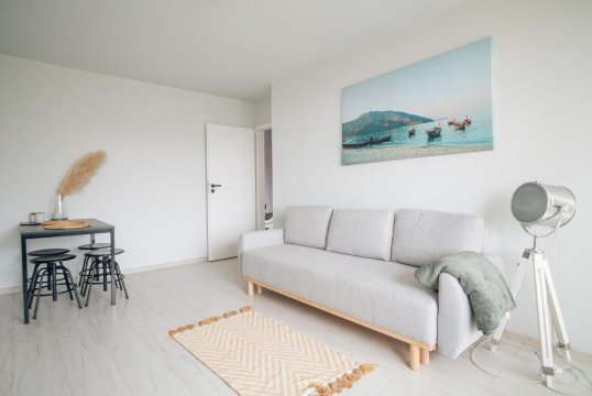 Przestronny apartament 4-pokojowy blisko lotniska