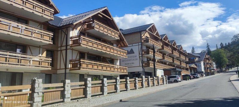 APARTAMENT w PLATINUM MOUNTAIN Z PARKINGIEM