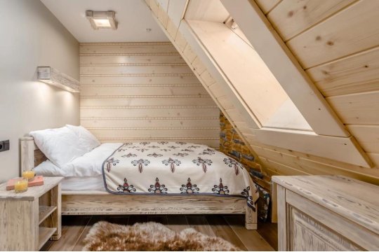 Hej Giewont , Apartament ze Skosami