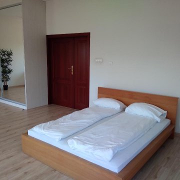 APARTAMENTY HIEROWSKIEGO 60G