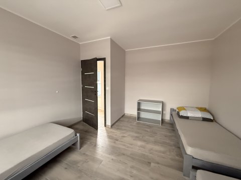 Noclegi pokoje pracownicze kwatery hostel Leszno Bukówiec Górny Nowe Tanie