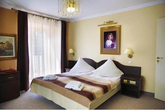 Willa Alexander Resort & SPA - caloroczny kryty BASEN