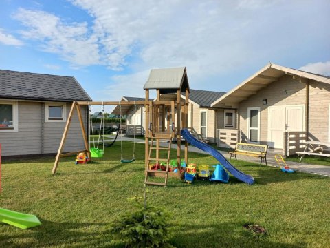 Szara Foka domki nad morzem Gąski