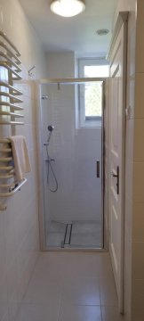 Apartamenty i pokoje gościnne KOŁODZIEJÓWKA