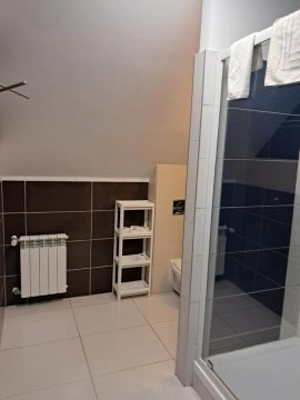 Leon's Rooms