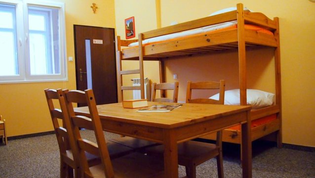 pokój 6-osobowy - Dom Franciszkański San Antonio