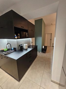 Wygodne pokoje w centrum (7-11)