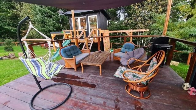 Domki 35m2 z tarasami, apartament powierzchni 70m2, pokoje na poddaszu 