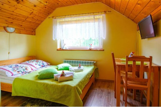 DOMEK NA ZARZECZU