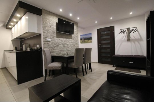 Apartament Krokus Szklarska - kolej linowa na Szrenicę 7 minut pieszo, wysoki standard, światłowód, parking