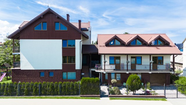 Pokoje i Apartamenty Alex - rodzinny wypoczynek w spokojnej części Ostrowa