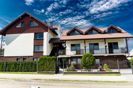 Pokoje i Apartamenty Alex - rodzinny wypoczynek w spokojnej części Ostrowa