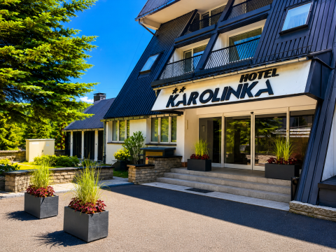 Hotel Karolinka | blisko stoków i szlaków
