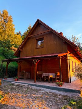 Chatka Zagroń. Dom na wyłączność z dala od zgiełku miasta. Widok na góry. 