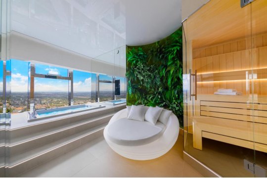 Apartamenty Sky Tower z Jakuzzi Przy Oknie