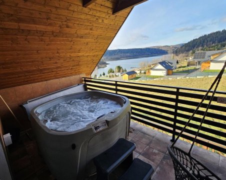 Dom na Wzgórzu SŁOŃCE na wyłączność JACUZZI ELEKTRYCZNE SAUNA ROWERY