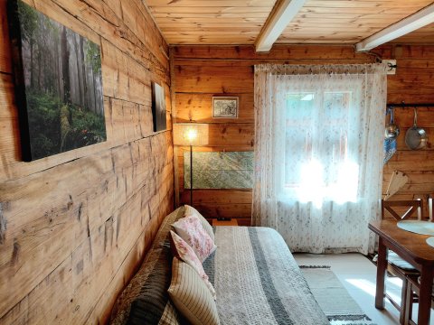 Karolówka Nad Osławą apartament na wyłączność z dużym ogrodem nad rzeką.