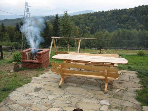 grill i ławki - Zagroda Górska Zabawa