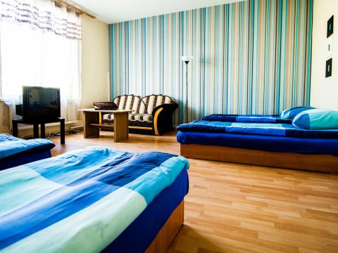 Pokój 5-osobowy ze wspólną łazienką (+1) - Hostel 4YOU