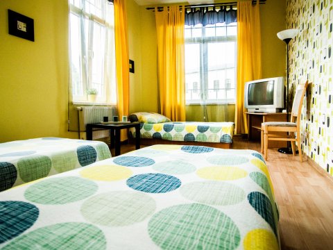 Pokój 3-osobowy ze wspólną łazienką - Hostel 4YOU