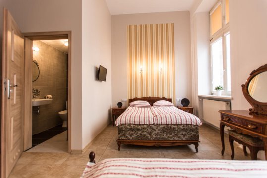 Pokój 3-osobowy z łazienką prywatną  - Puffa Hostel Lux