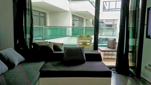 salon  - inPoint