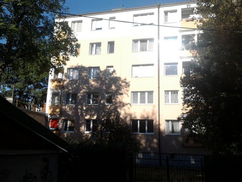 Zielone otoczenie budynku - Apartamenty i mieszkania w Sopocie położone blisko plaży i Deptaka
