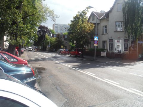 Możliwość parkowania samochodu - Apartamenty i mieszkania w Sopocie położone blisko plaży i Deptaka