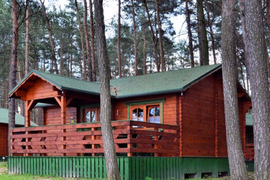 domek Jodła 5 os. - Nowe drewniane domki nad jeziorem idealne dla rodzin