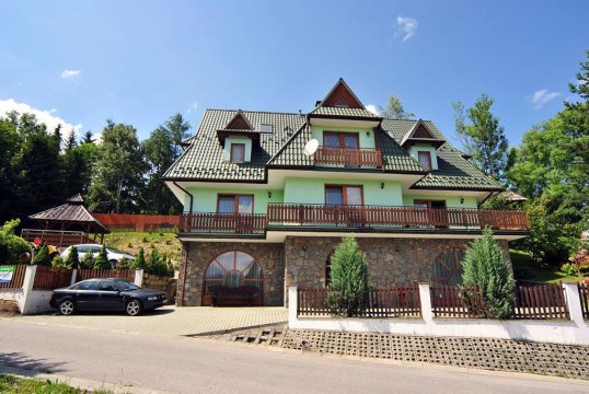 Willa u Tomali  | prywatny parking, idealne miejsce dla osób lubiących narty
