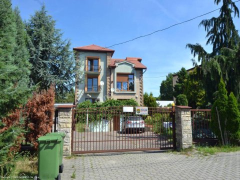 Dom Noclegowy Azalia