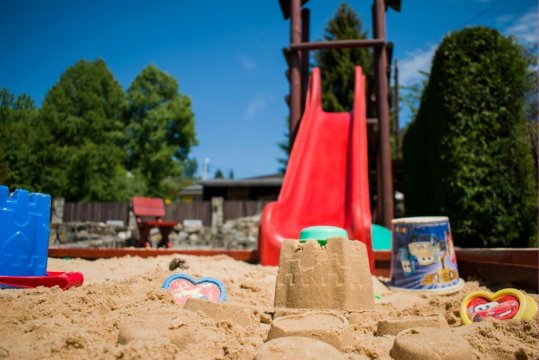 Willa Jana - centrum Wisły - basen, place zabaw