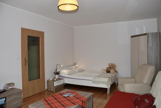 Pokój - łóżko - Apartament AMUR | idealny dla rodzin z dziećmi 