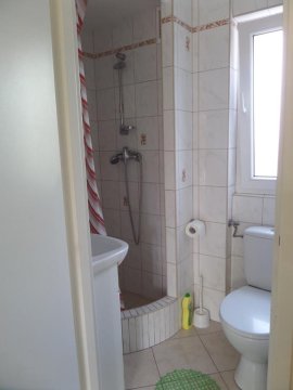 łazienka w pokoju zielonym - Pokoje Słoneczko